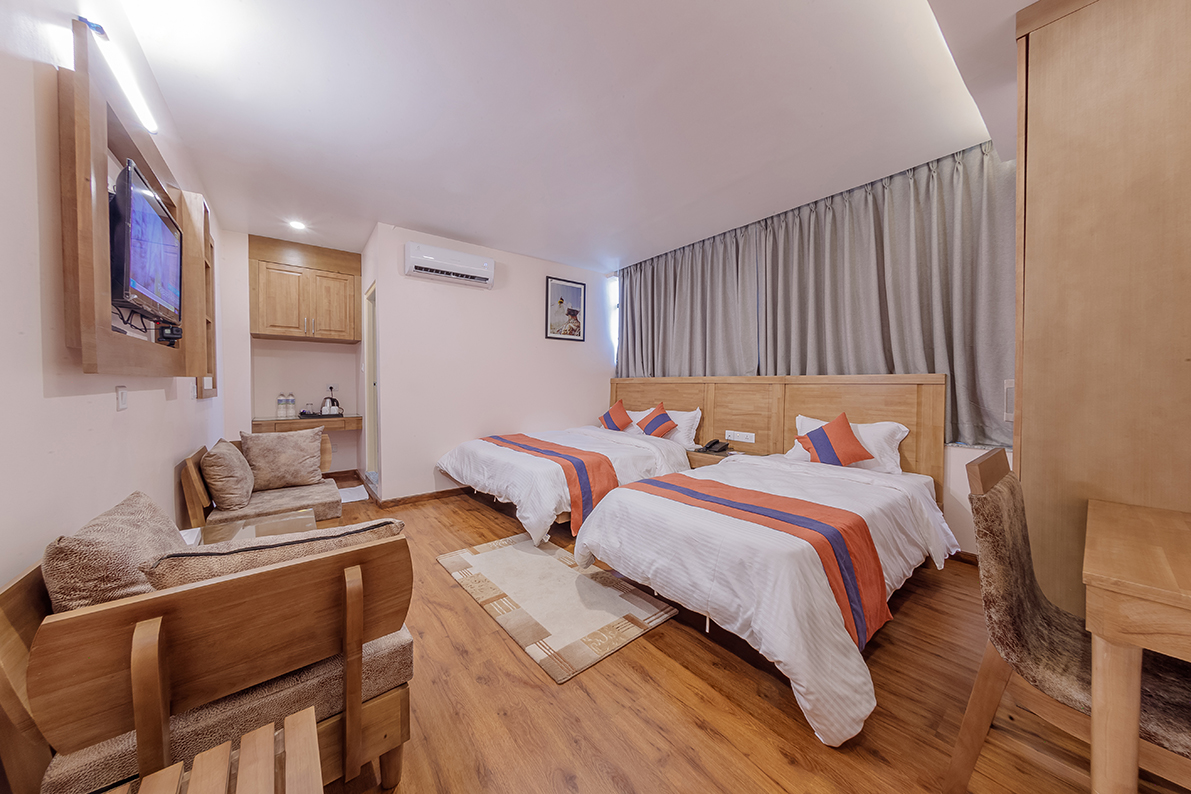 Rooms and Rates